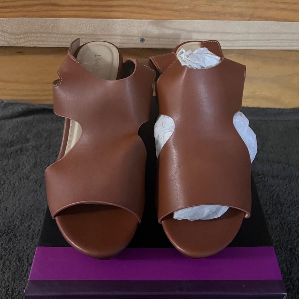 Women’s Layne Bryant wedged shoes brown leather